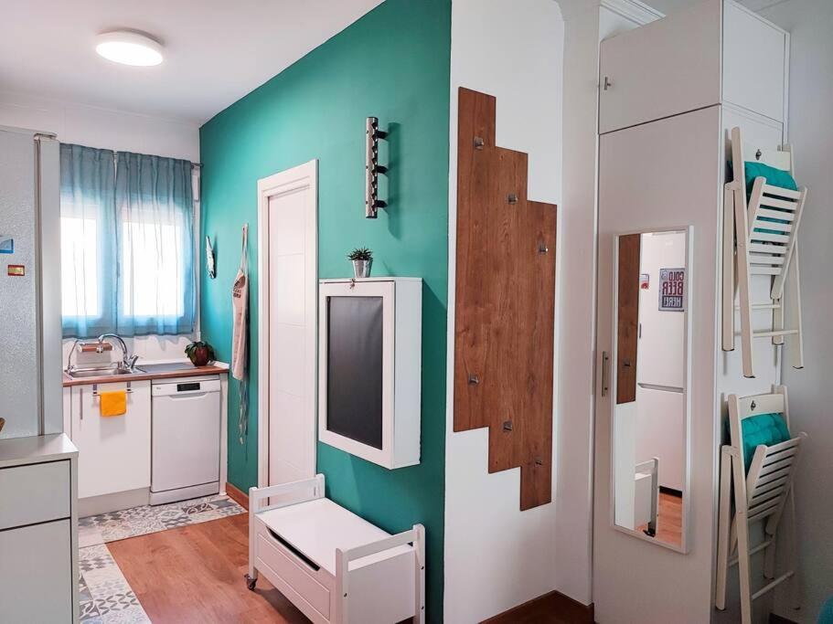 Bright And Quiet Studio In Малага Экстерьер фото